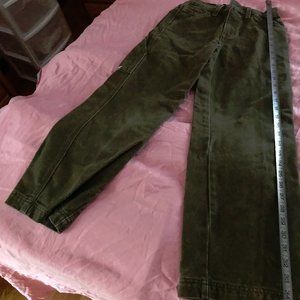 Levi's Jean Green, size 10, 33.5x24"